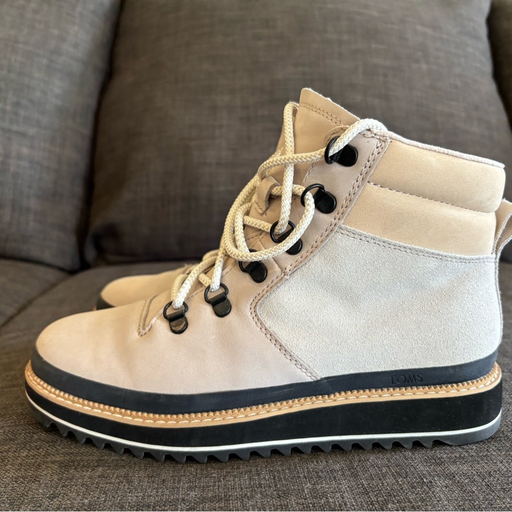 TOMS Women's Tan Ankle Boots